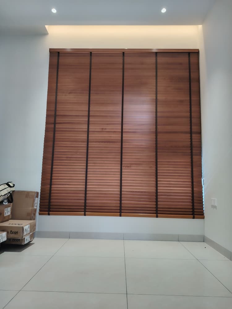 TIMBER PS BLINDS & LANTEX BLIND